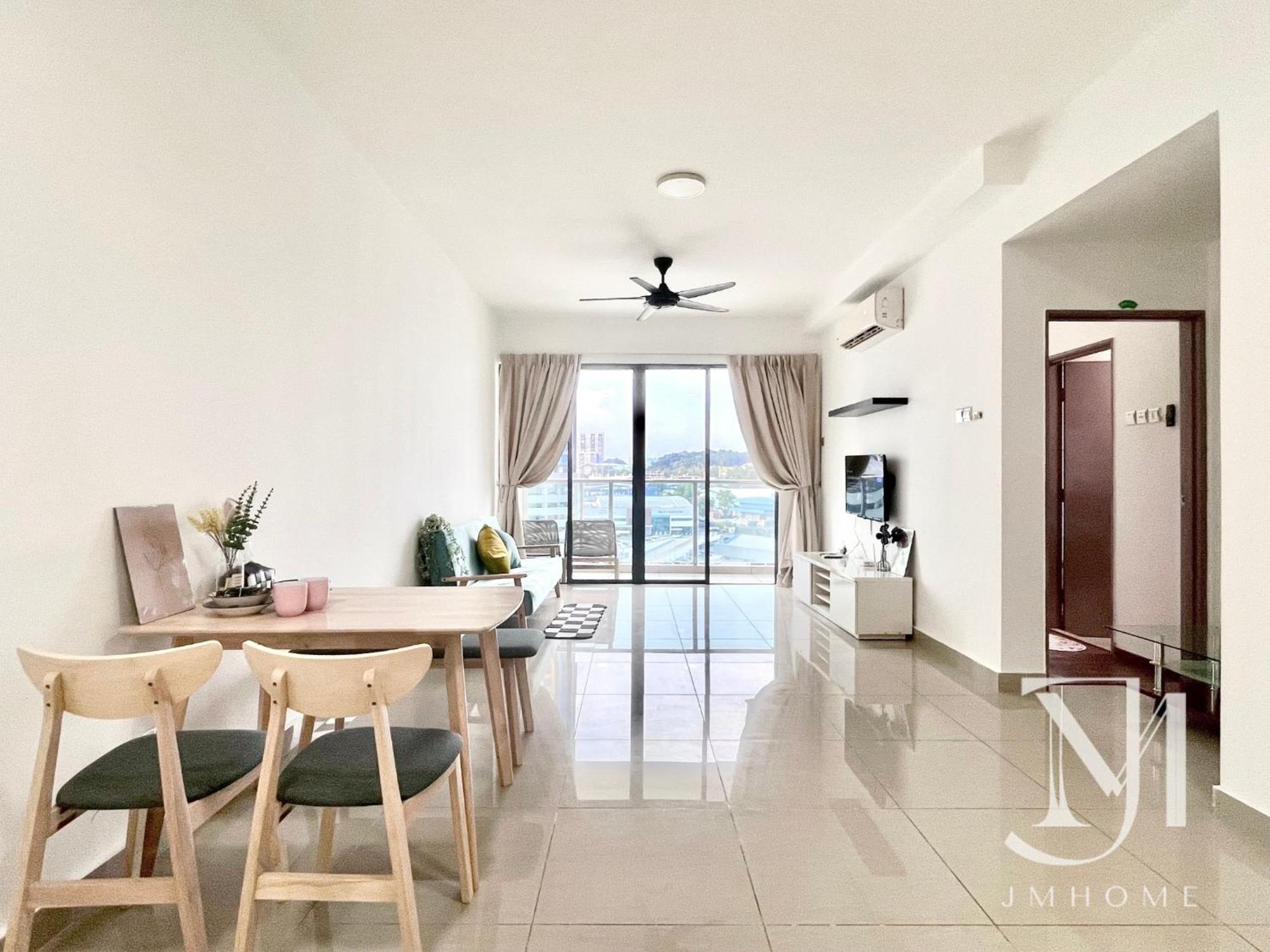 Amerin 2br View Family #8 Apartment Cheras